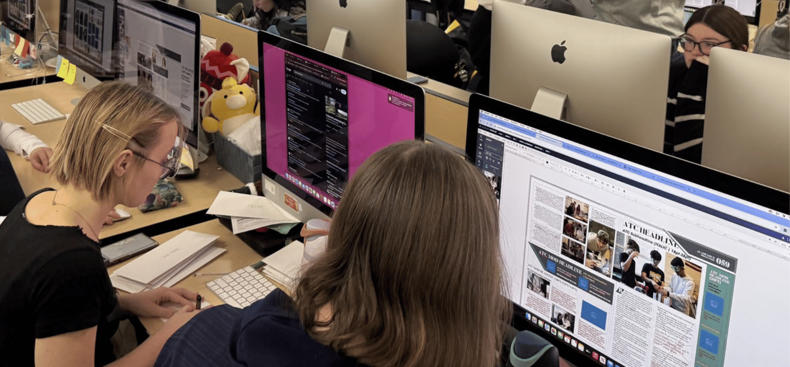 Students working in the iMac lab